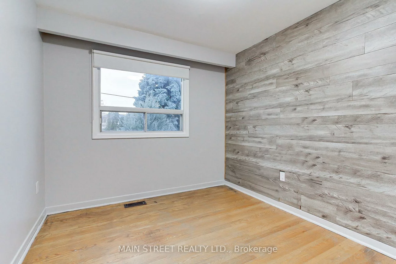 364, Agar, Bradford, Bradford West Gwillimbury