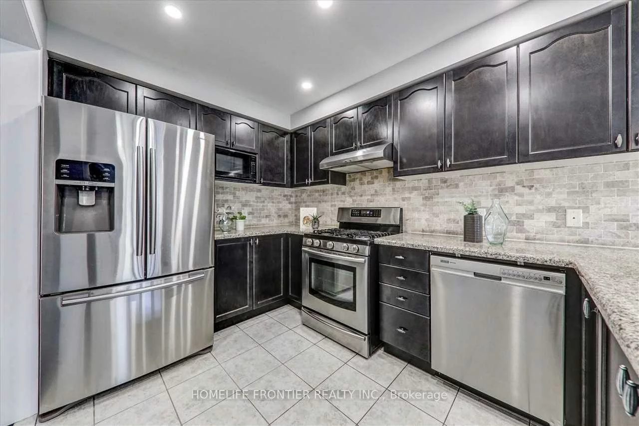 897, Miller Park, Bradford, Bradford West Gwillimbury