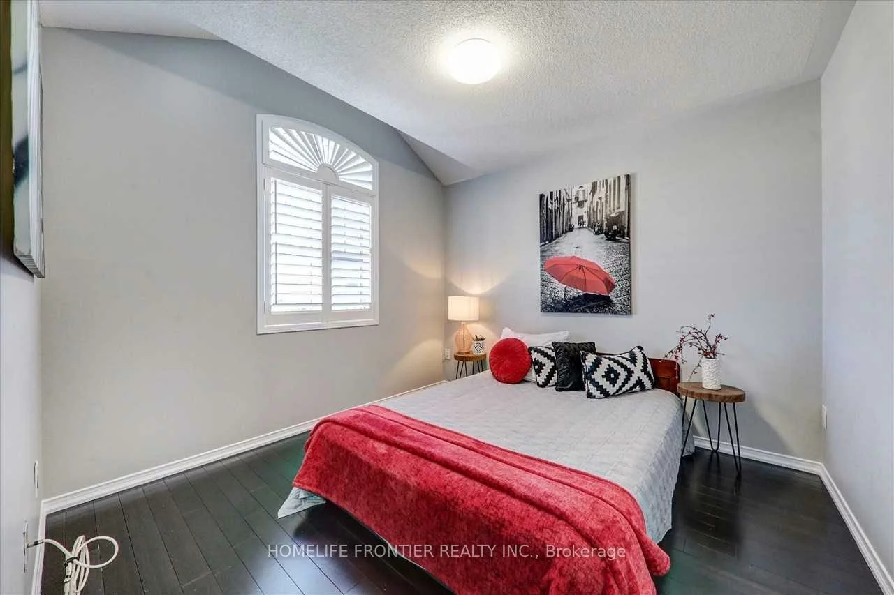 897, Miller Park, Bradford, Bradford West Gwillimbury