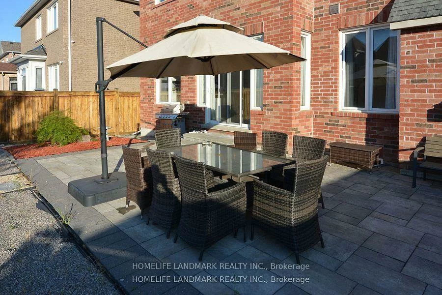 18, Wandering Glider, Bradford, Bradford West Gwillimbury