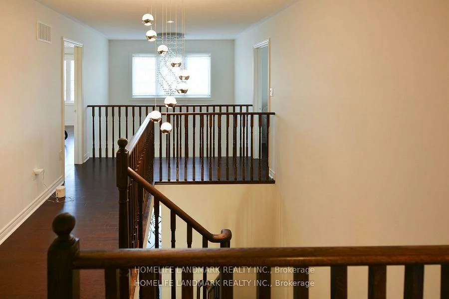 18, Wandering Glider, Bradford, Bradford West Gwillimbury