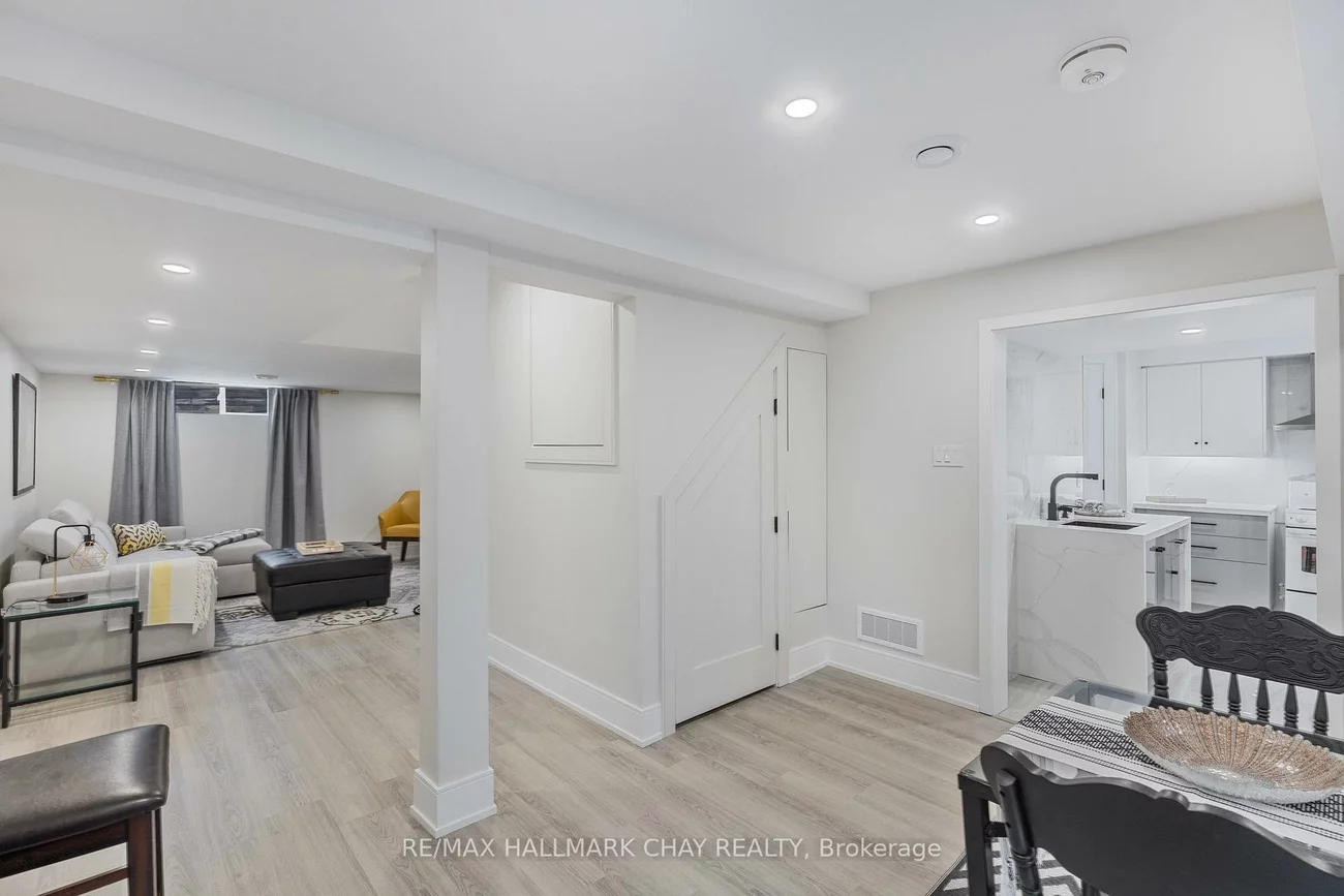 12, Tower, Bradford, Bradford West Gwillimbury