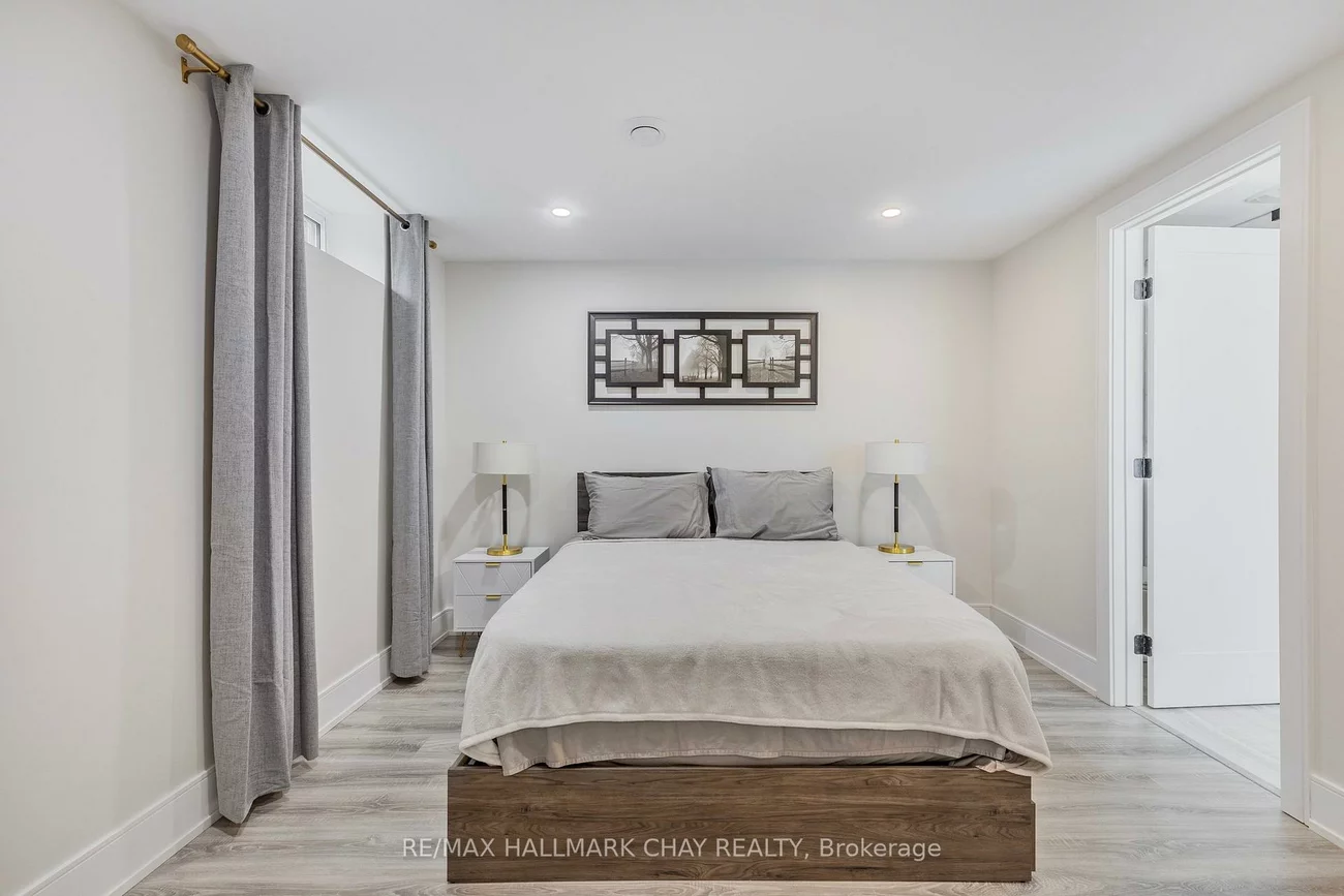 12, Tower, Bradford, Bradford West Gwillimbury