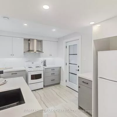 12, Tower, Bradford, Bradford West Gwillimbury