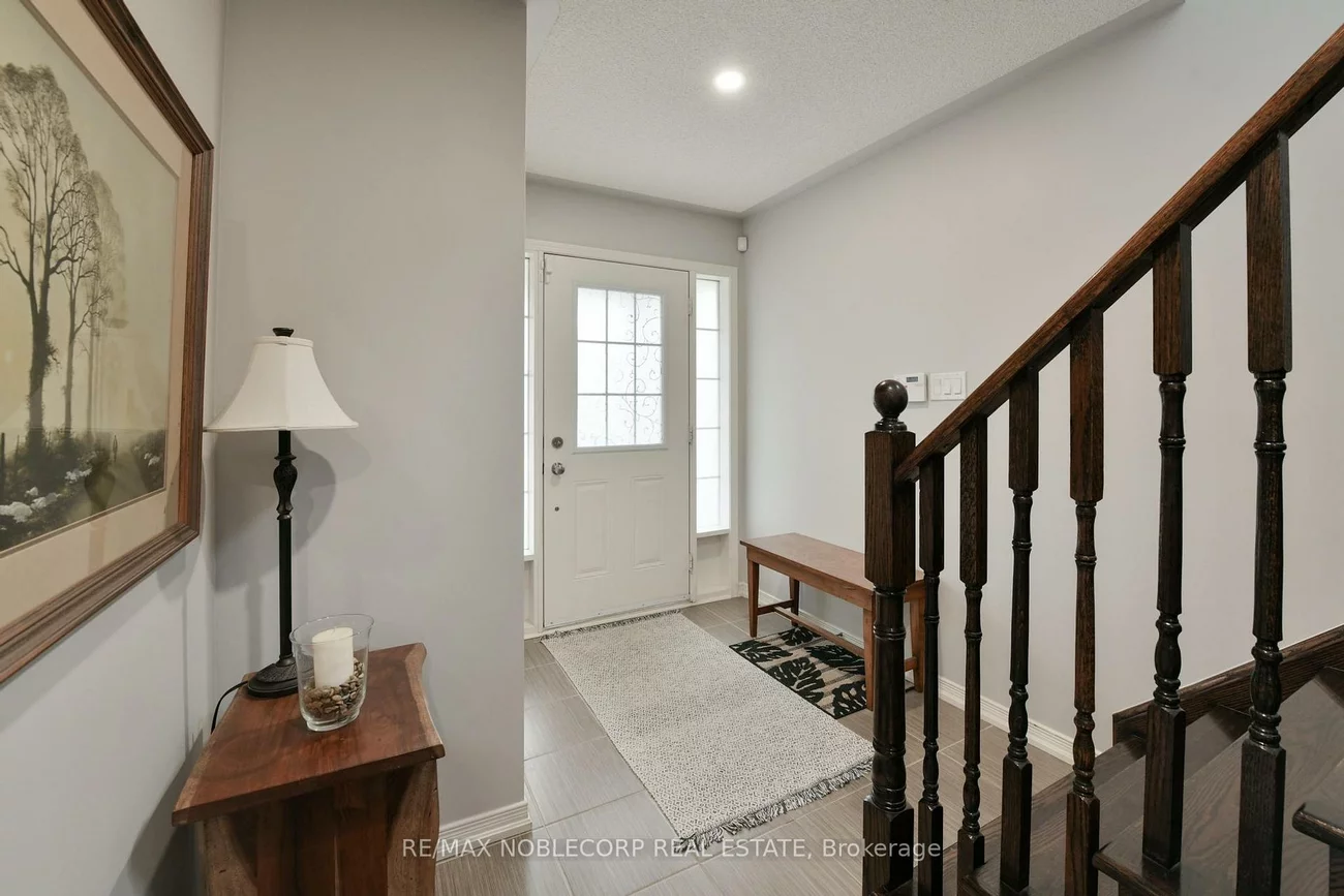 54, Long, Bradford, Bradford West Gwillimbury