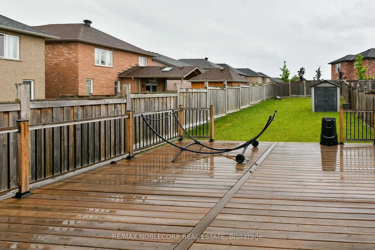 54, Long, Bradford, Bradford West Gwillimbury