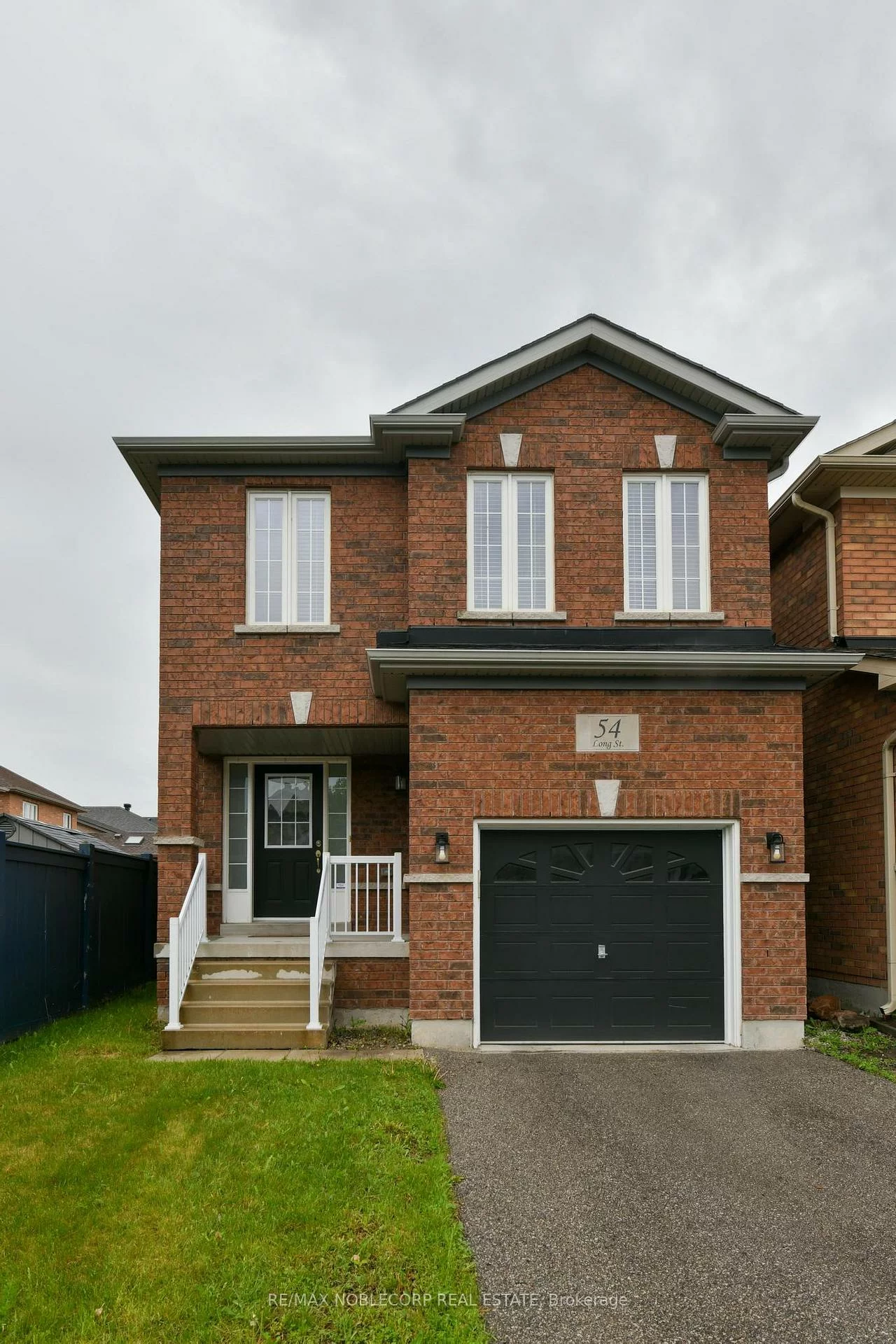 54, Long, Bradford, Bradford West Gwillimbury