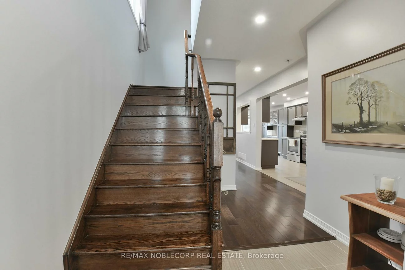 54, Long, Bradford, Bradford West Gwillimbury