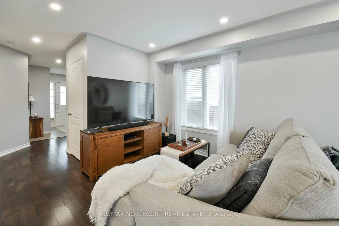 54, Long, Bradford, Bradford West Gwillimbury