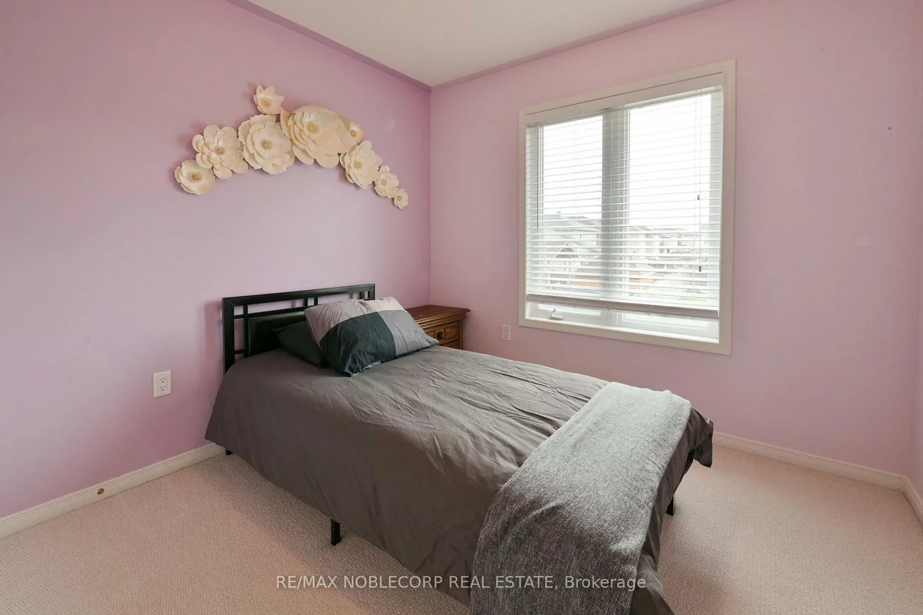 54, Long, Bradford, Bradford West Gwillimbury