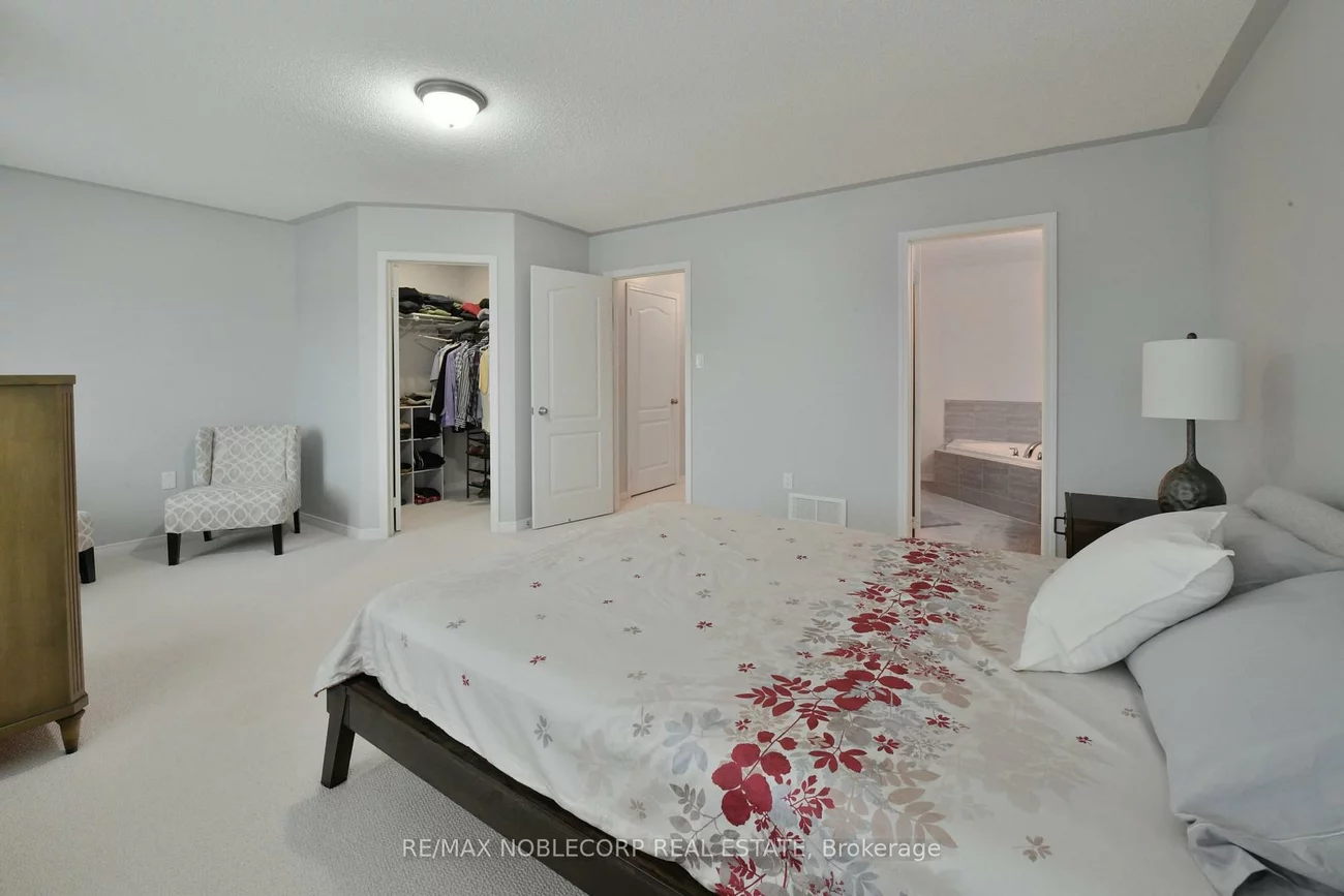 54, Long, Bradford, Bradford West Gwillimbury