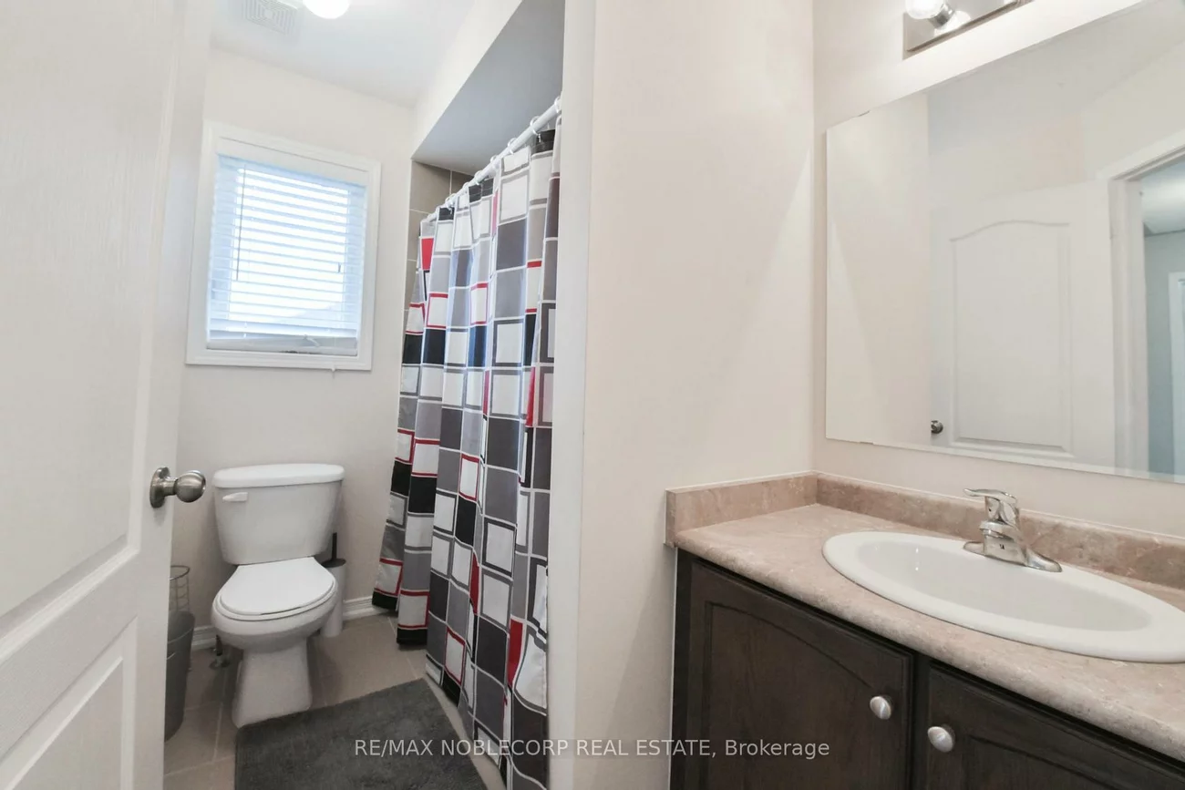 54, Long, Bradford, Bradford West Gwillimbury