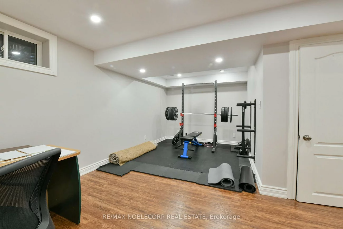 54, Long, Bradford, Bradford West Gwillimbury