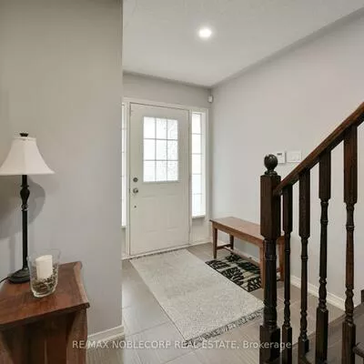 54, Long, Bradford, Bradford West Gwillimbury