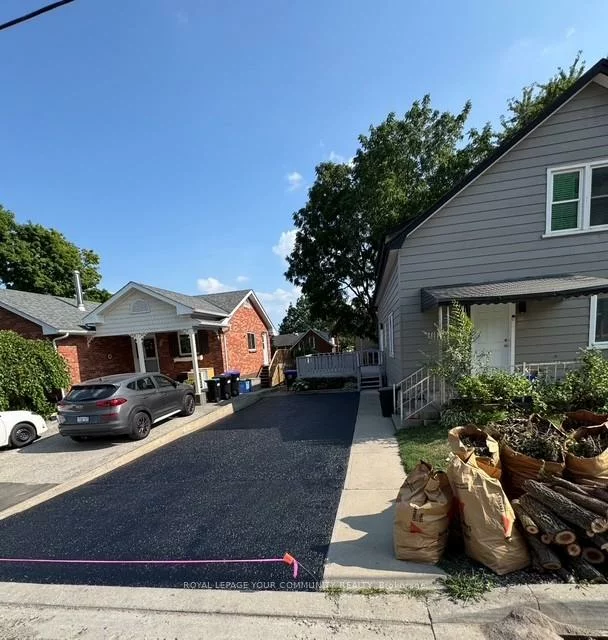 28, Frederick, Bradford, Bradford West Gwillimbury