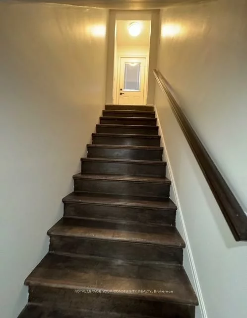 28, Frederick, Bradford, Bradford West Gwillimbury