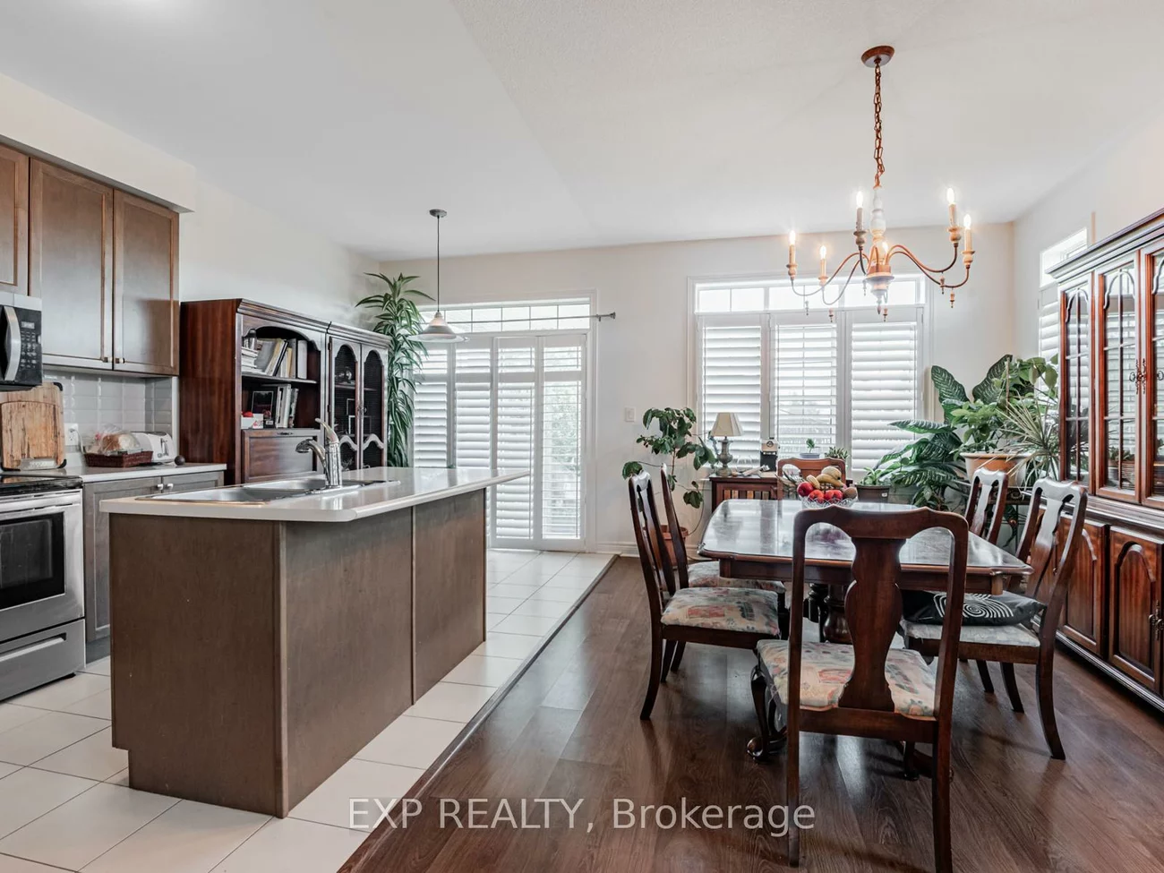 2, Angela, Bradford, Bradford West Gwillimbury