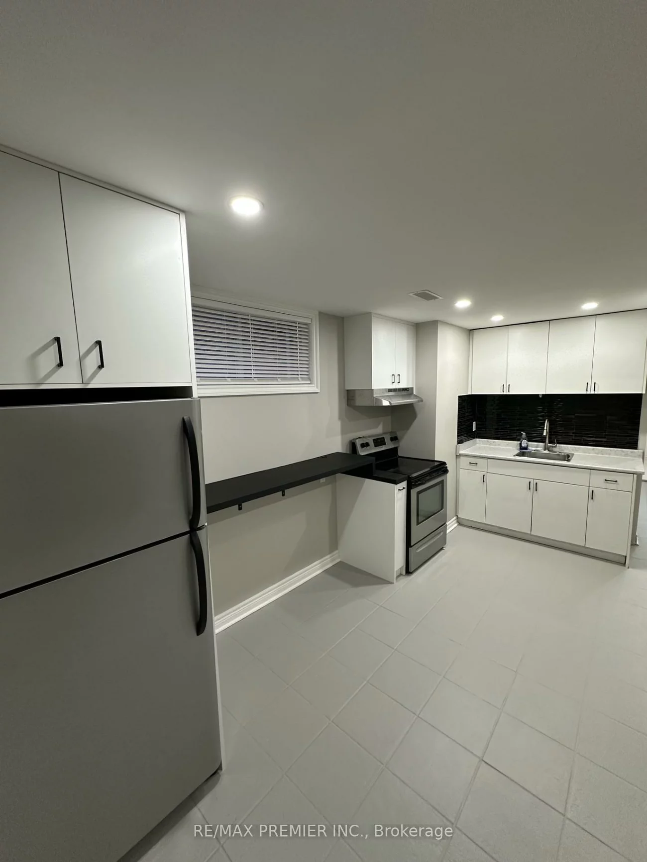 55, Breeze, Bradford, Bradford West Gwillimbury