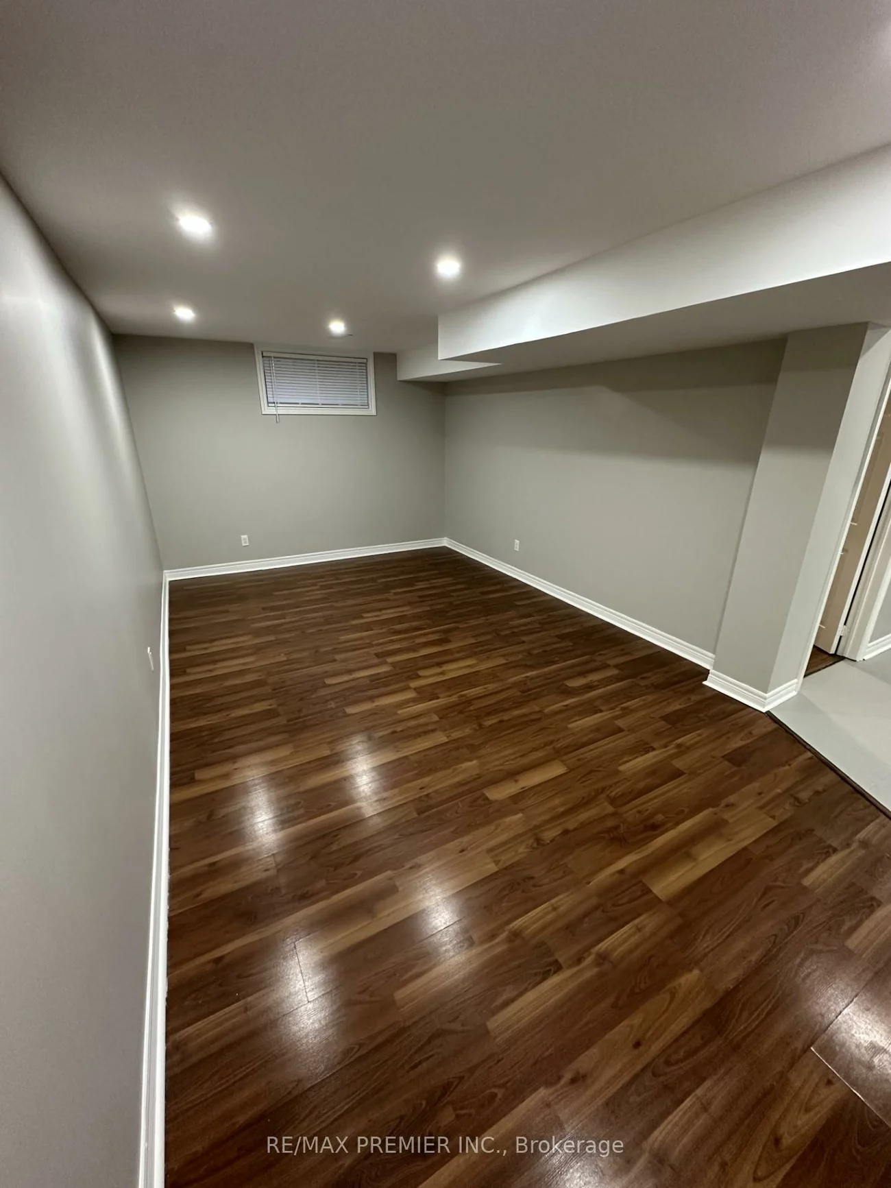 55, Breeze, Bradford, Bradford West Gwillimbury