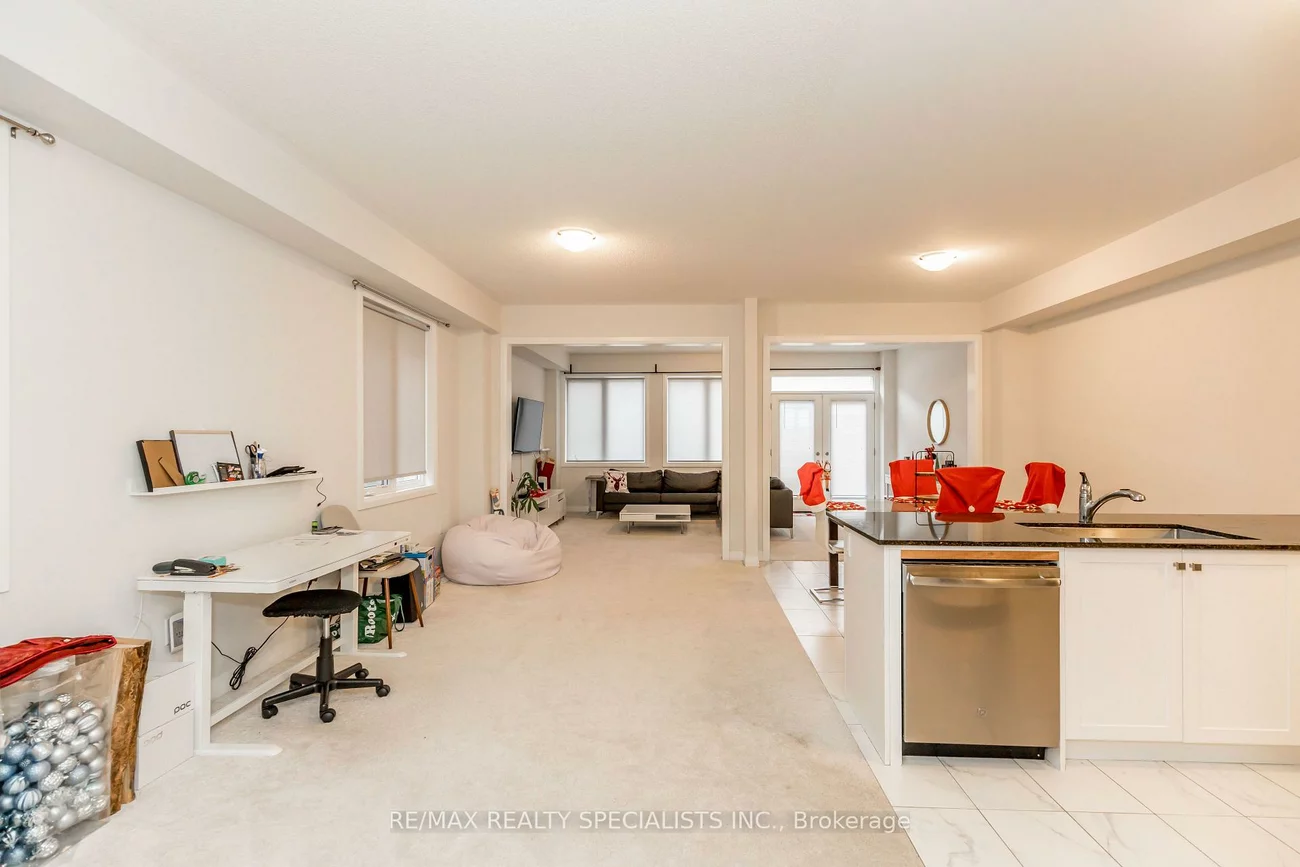 147, Landolfi, Bradford, Bradford West Gwillimbury