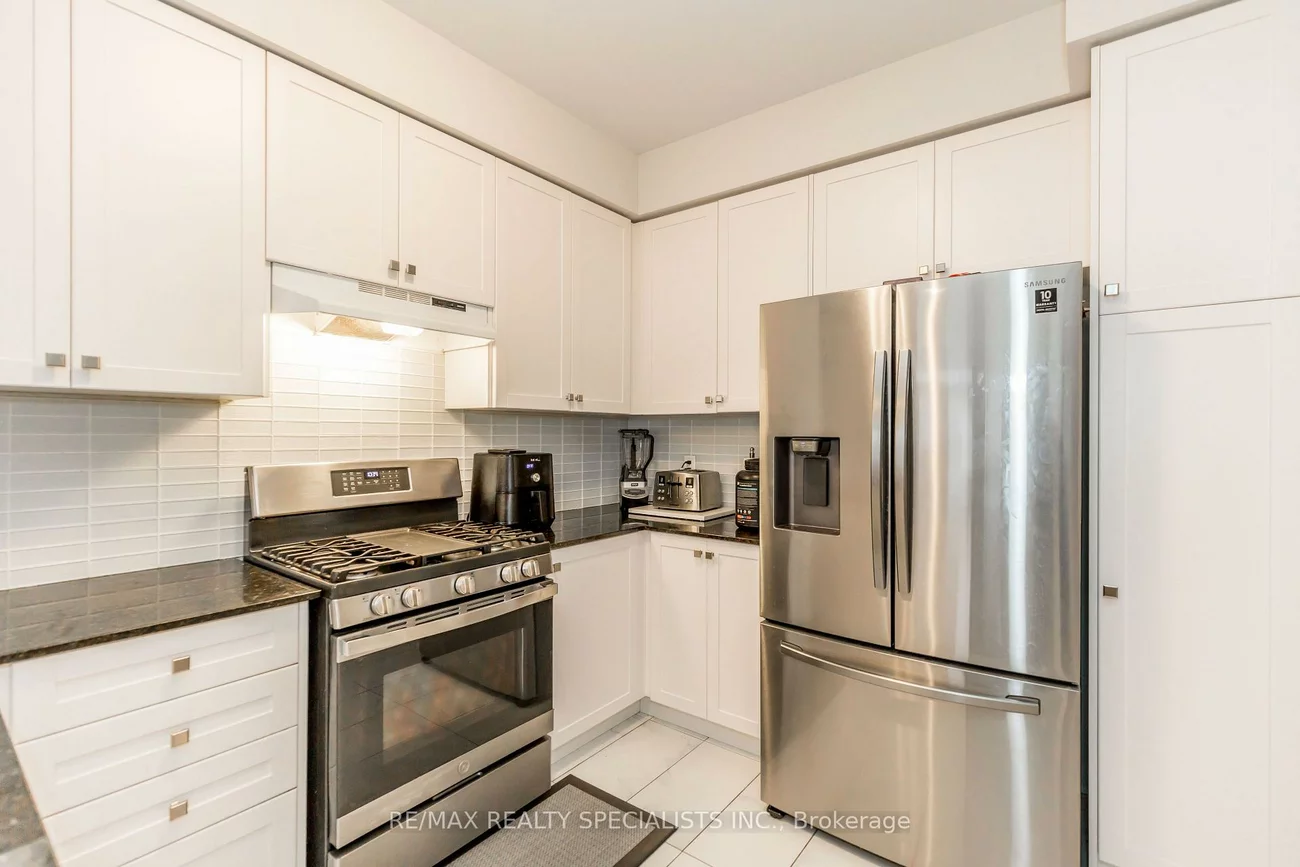 147, Landolfi, Bradford, Bradford West Gwillimbury