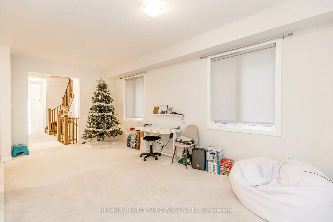 147, Landolfi, Bradford, Bradford West Gwillimbury