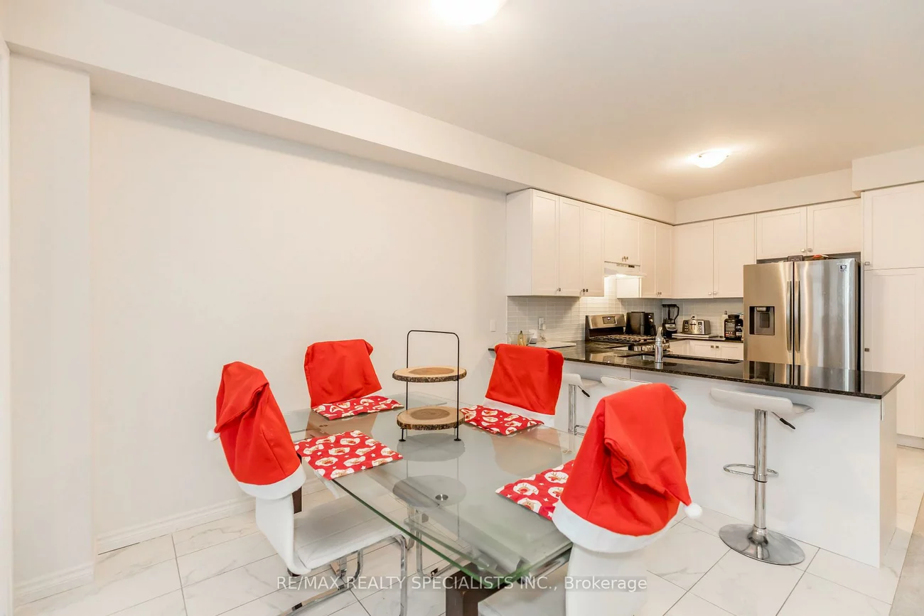 147, Landolfi, Bradford, Bradford West Gwillimbury