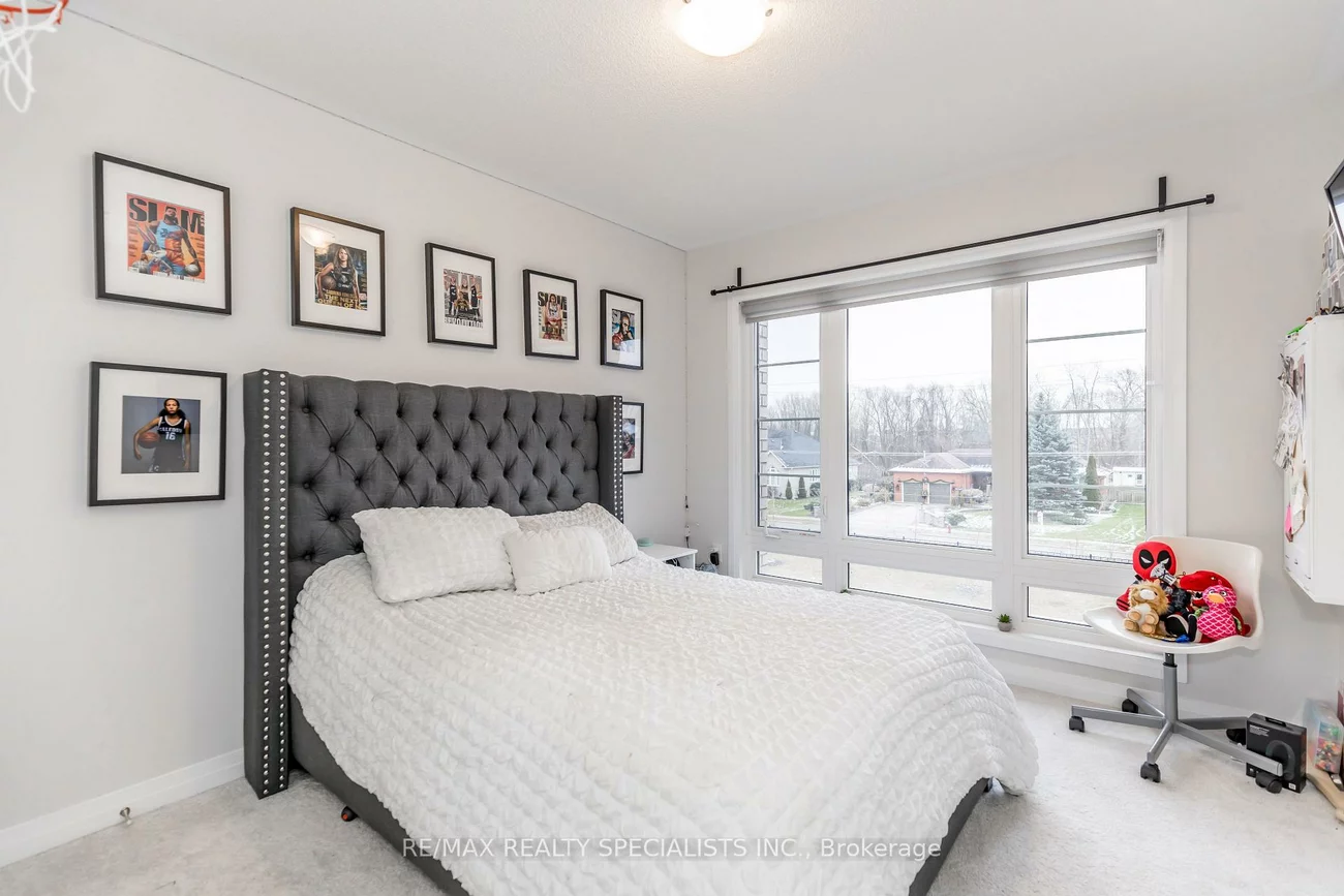 147, Landolfi, Bradford, Bradford West Gwillimbury