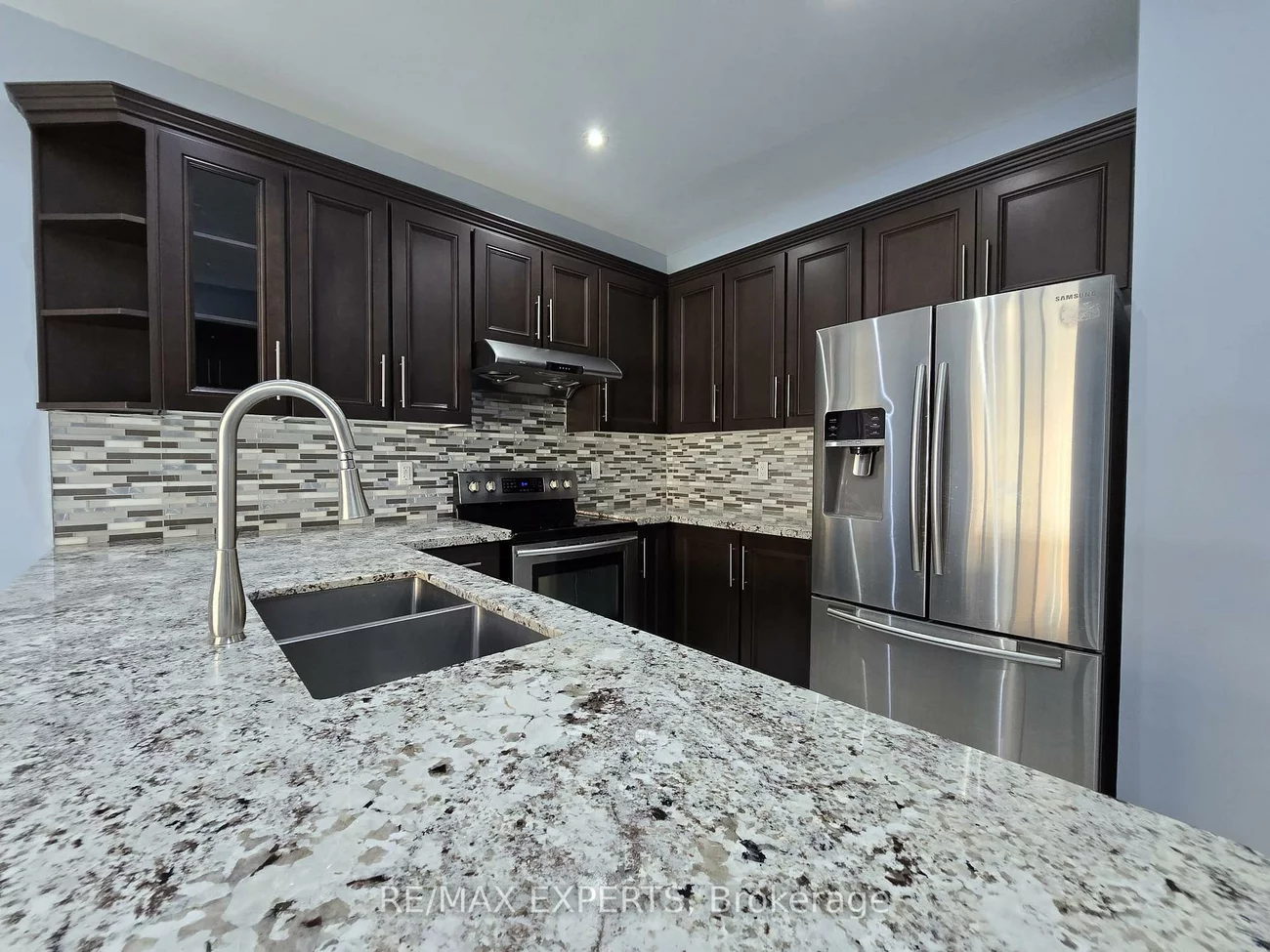 66, Hopkins, Bradford, Bradford West Gwillimbury