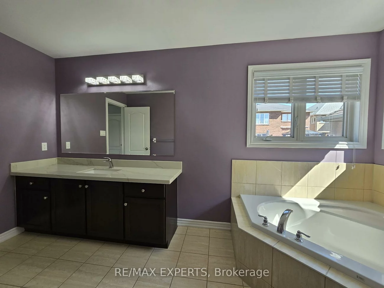 66, Hopkins, Bradford, Bradford West Gwillimbury