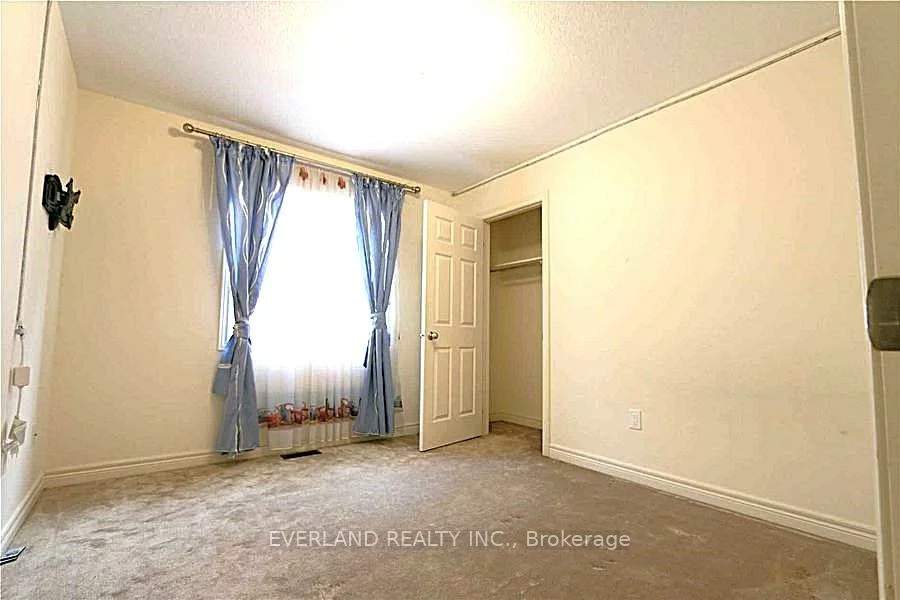 136, Mooney, Bradford, Bradford West Gwillimbury