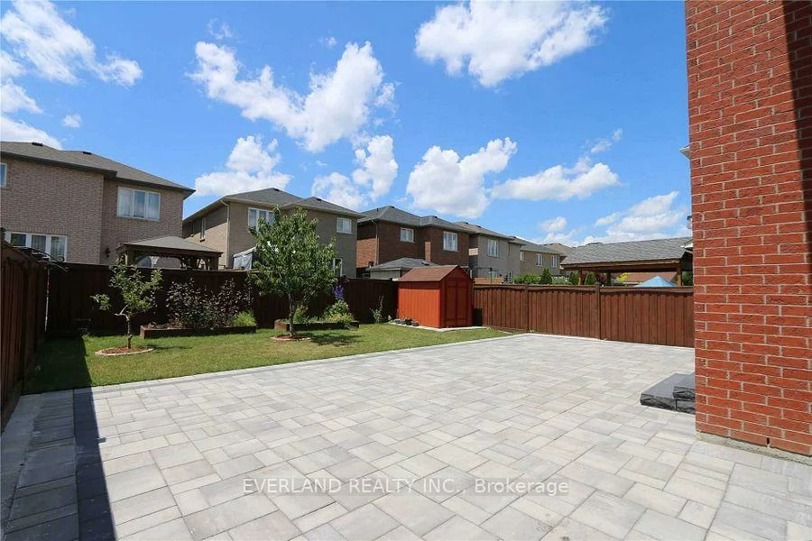 136, Mooney, Bradford, Bradford West Gwillimbury