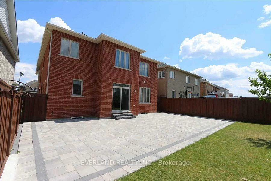 136, Mooney, Bradford, Bradford West Gwillimbury