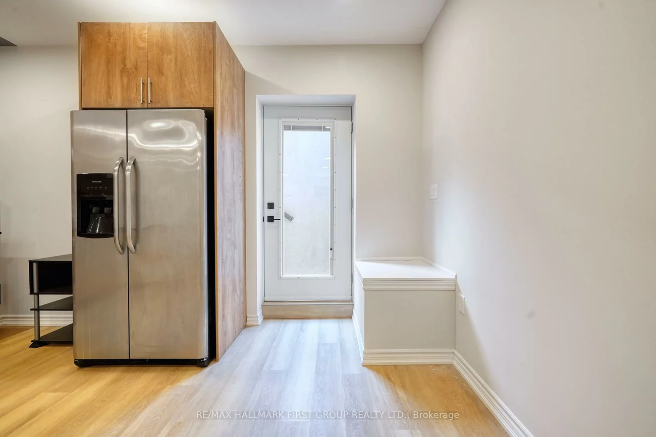 136, Milby, Bradford, Bradford West Gwillimbury