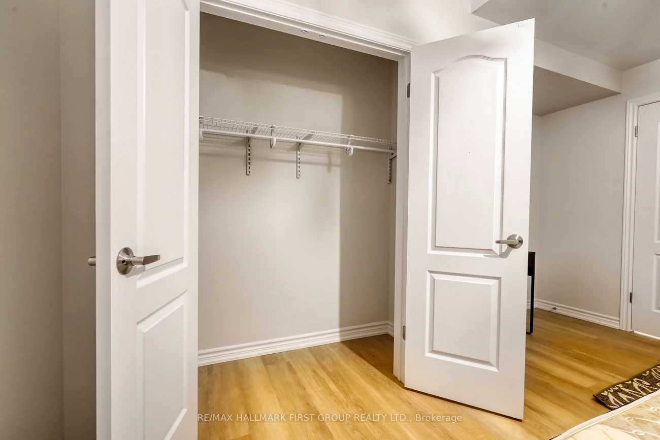 136, Milby, Bradford, Bradford West Gwillimbury