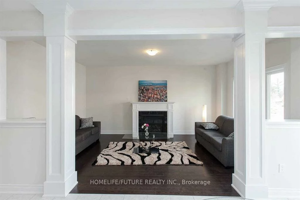 109, Milby, Bradford, Bradford West Gwillimbury