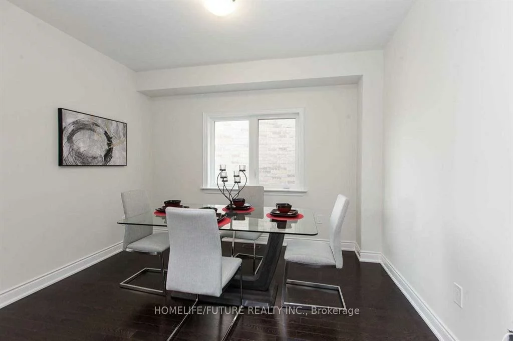 109, Milby, Bradford, Bradford West Gwillimbury