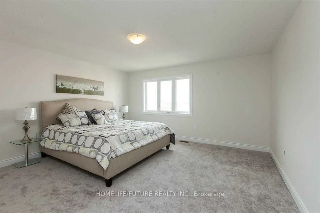 109, Milby, Bradford, Bradford West Gwillimbury