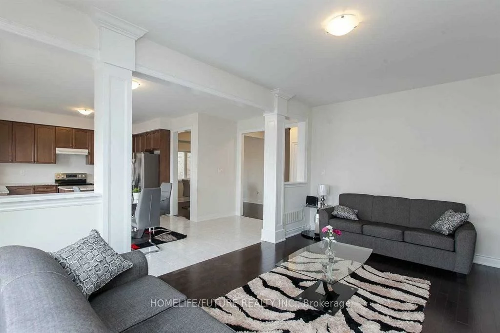 109, Milby, Bradford, Bradford West Gwillimbury