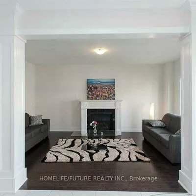 109, Milby, Bradford, Bradford West Gwillimbury