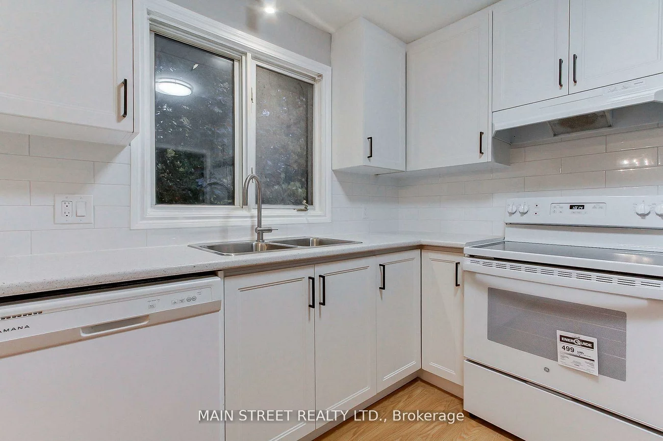 364, Agar, Bradford, Bradford West Gwillimbury