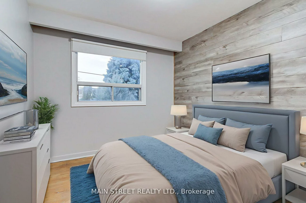 364, Agar, Bradford, Bradford West Gwillimbury