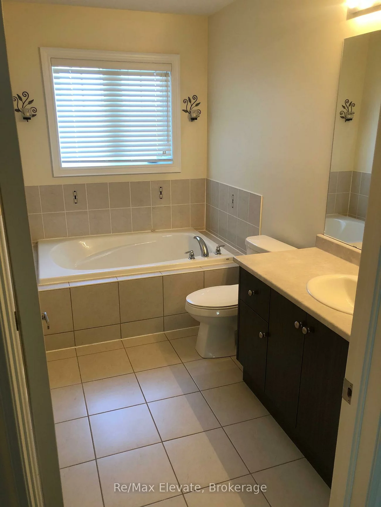 110, Mcdonnell, Bradford, Bradford West Gwillimbury