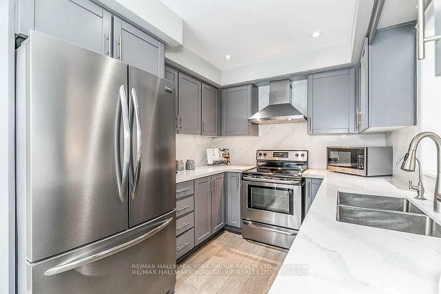 94, Weir, Bradford, Bradford West Gwillimbury