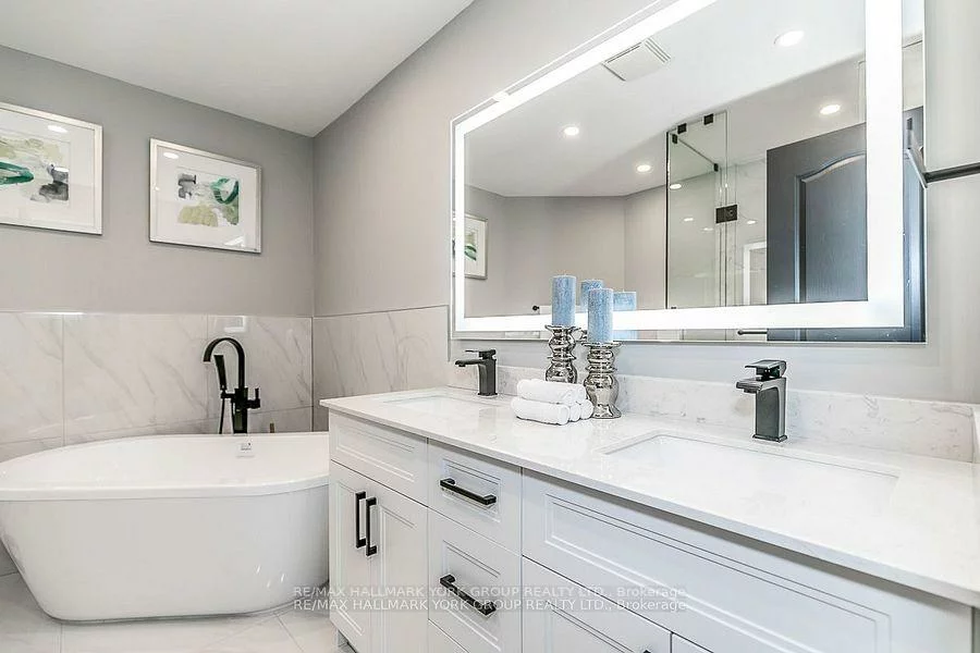 94, Weir, Bradford, Bradford West Gwillimbury