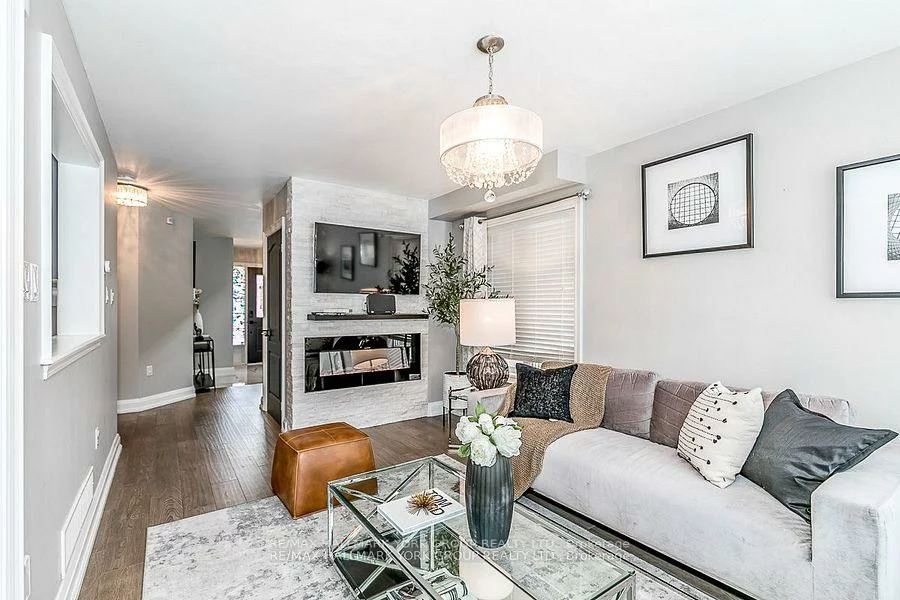 94, Weir, Bradford, Bradford West Gwillimbury