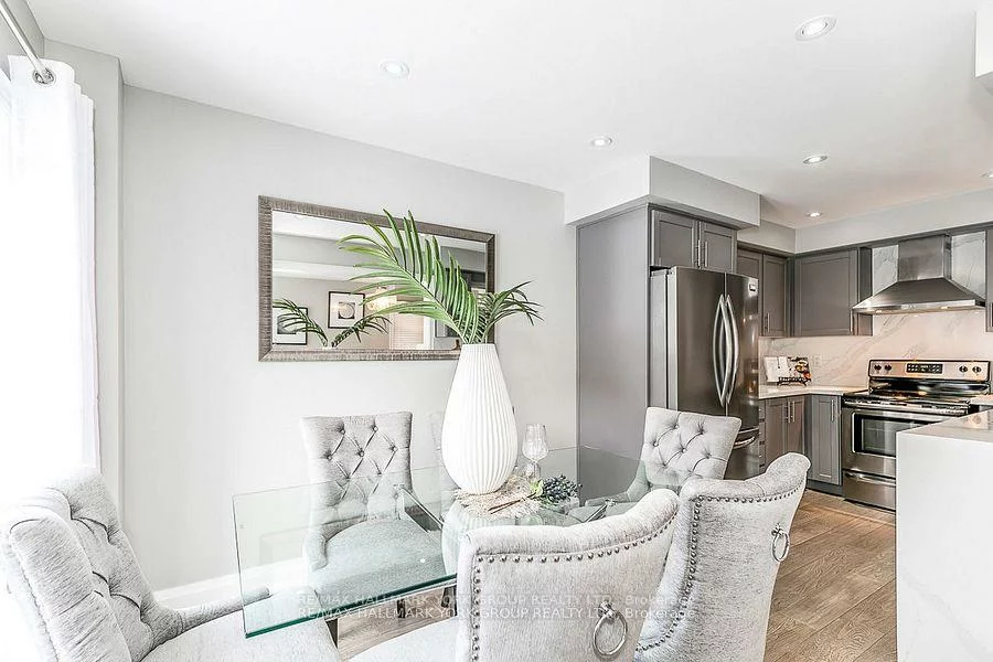 94, Weir, Bradford, Bradford West Gwillimbury