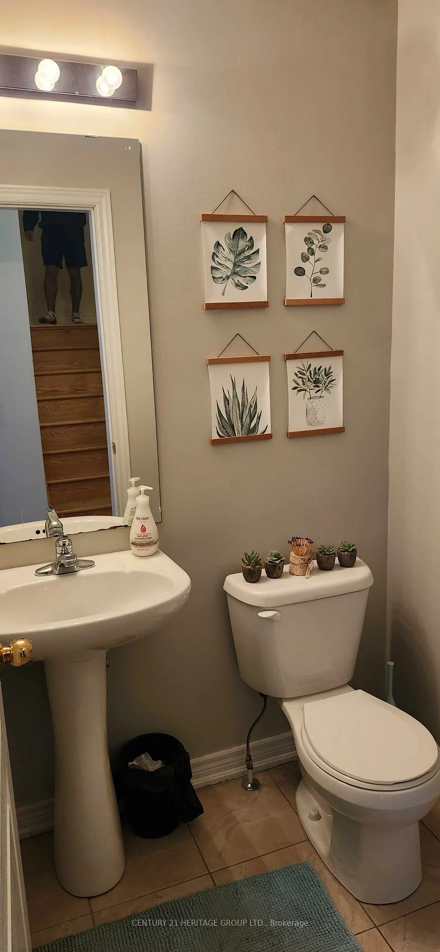 21, Matthewson, Bradford, Bradford West Gwillimbury