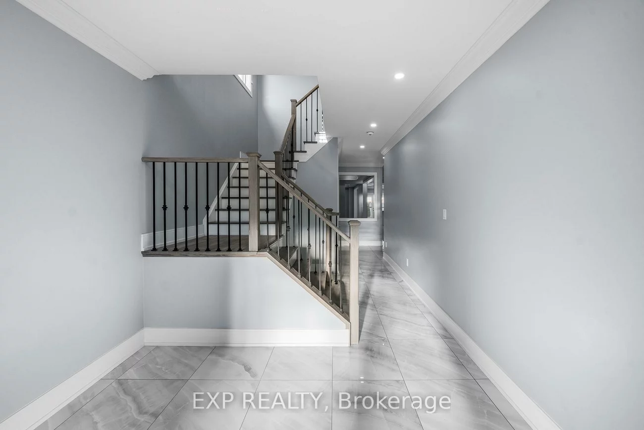 35, Tyndall, Bradford, Bradford West Gwillimbury