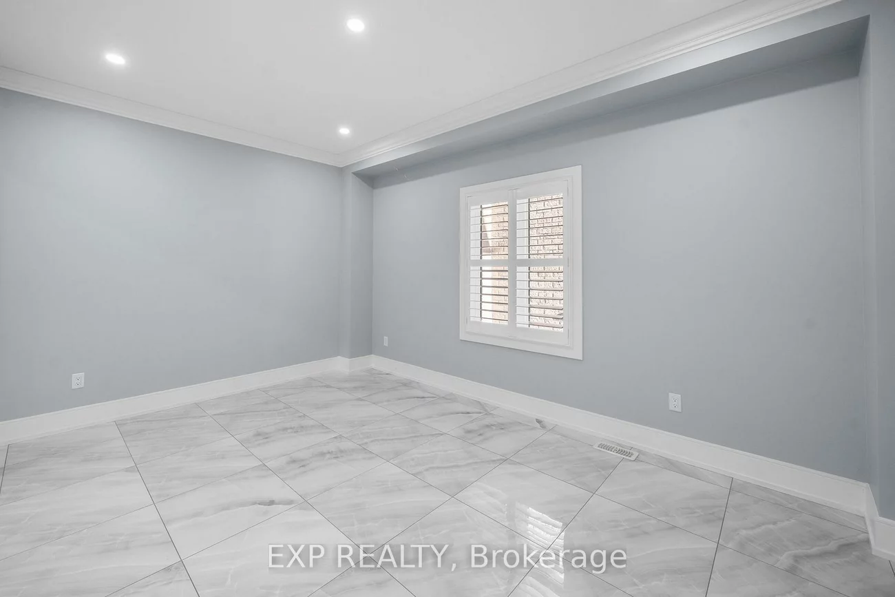 35, Tyndall, Bradford, Bradford West Gwillimbury